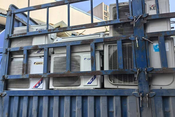 安徽民航藍天旅行服務有限公司冷庫外機機組安裝工程